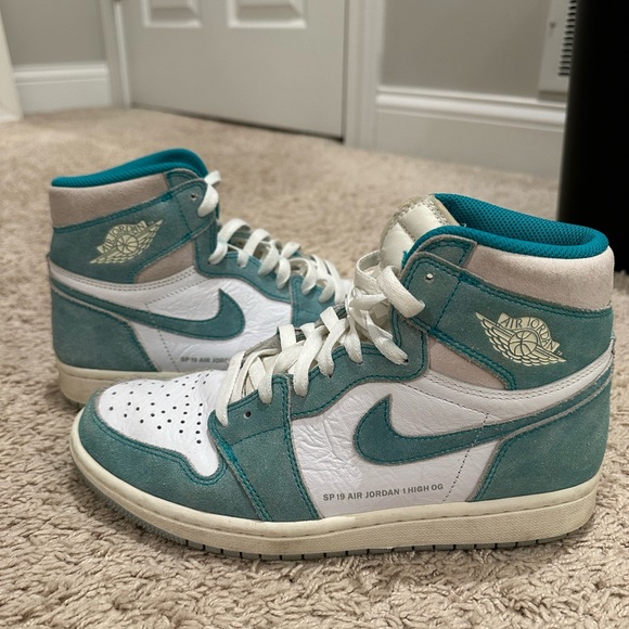 AIR JORDAN 1 RETRO HIGH OG ‘TURBO GREEN’ SHOES - Picture 3 of 7